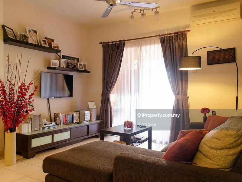 For Sale - Paradesa Tropica