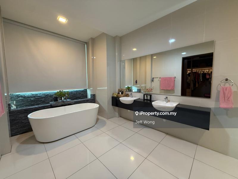 Bungalow House for Sale in Subang Heights, Subang Jaya by Jeff Wong - iProperty.com.my
