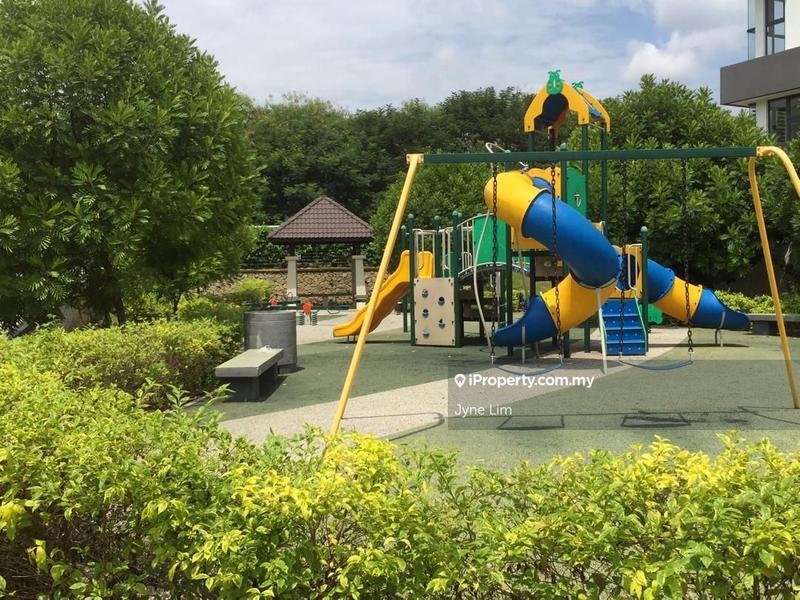 Rumah Berkembar untuk Dijual di Presint 8, Putrajaya oleh Jyne Lim - iProperty.com.my