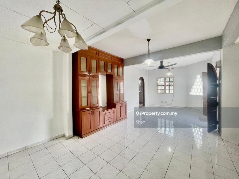 Rumah Teres 2-Tingkat untuk Dijual di SS19, Subang Jaya oleh Shah - iProperty.com.my