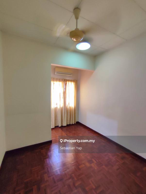 Rumah Berangkai 2 Tingkat untuk Dijual di Taman Kelana Idaman, Ara Damansara oleh Sebastian Yap - iProperty.com.my