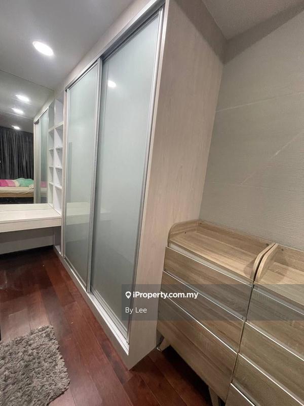 Residensi Servis untuk Dijual di Molek Regency oleh By Lee - iProperty.com.my