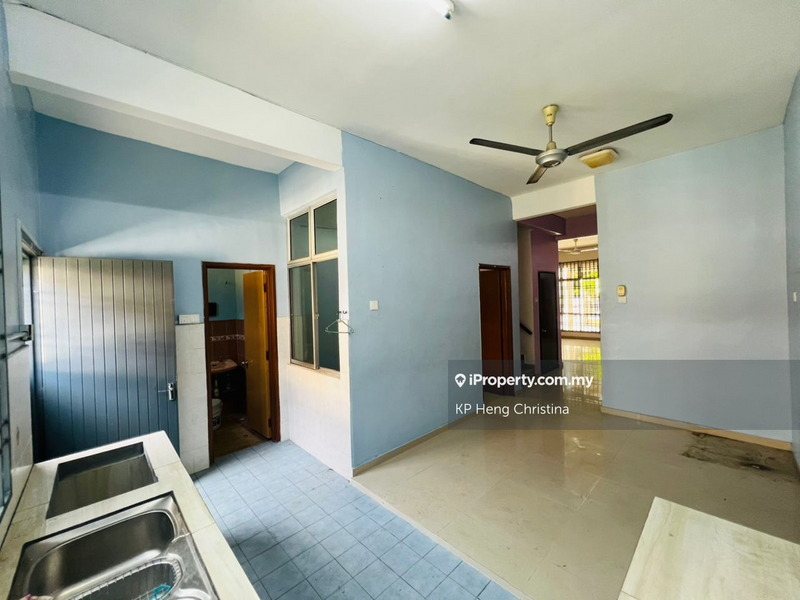 Rumah Teres untuk Dijual di Taman Cheng Setia, Cheng oleh KP Heng Christina - iProperty.com.my