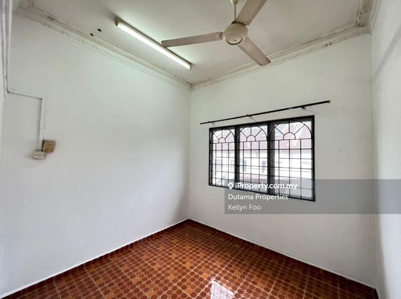 Rumah Berangkai 2 Tingkat untuk Dijual di Taman Tasik Utama, Ayer Keroh oleh Kellyn Foo - iProperty.com.my