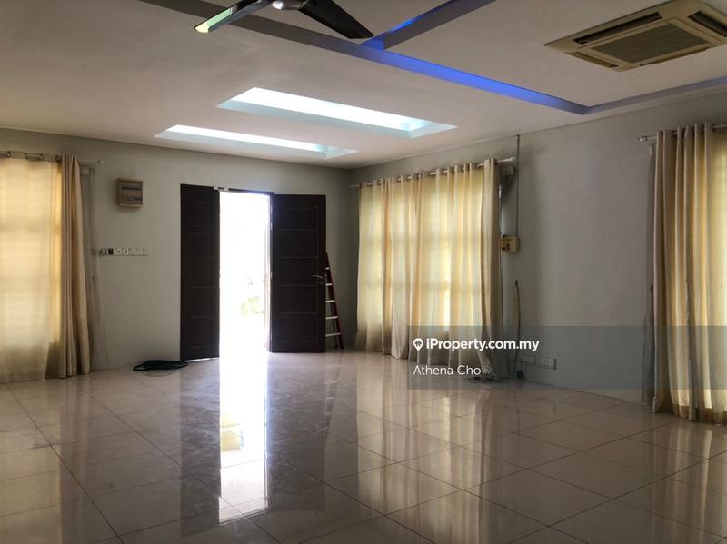 Rumah Teres 2.5-Tingkat untuk Dijual di Pajam, Nilai oleh Athena Cho - iProperty.com.my