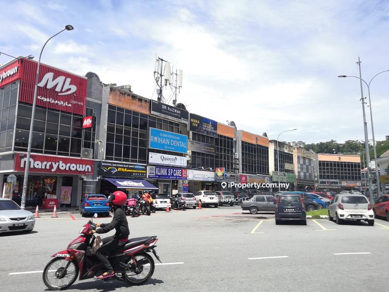 For Sale - Bandar Baru Selayang, Dataran Templer, Batu Caves, 3sty Shoplot
