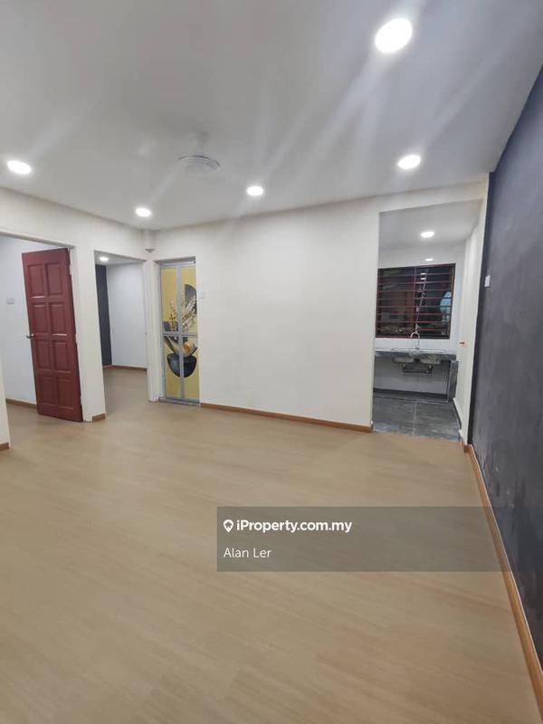 For Sale - Bandar Selesa Jaya