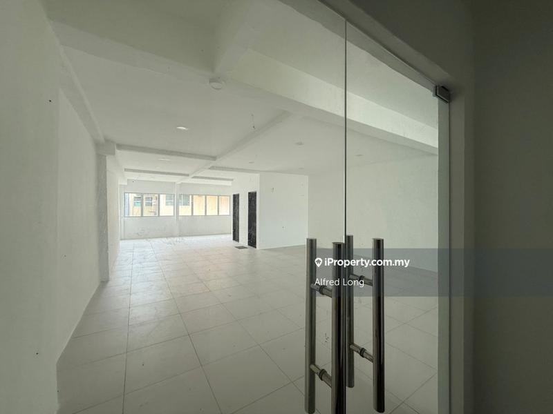 For Rent - whole block 3sty Shop & office, Sri serdang, seri kembangan, Taman Sri Serdang, Seri Kembangan