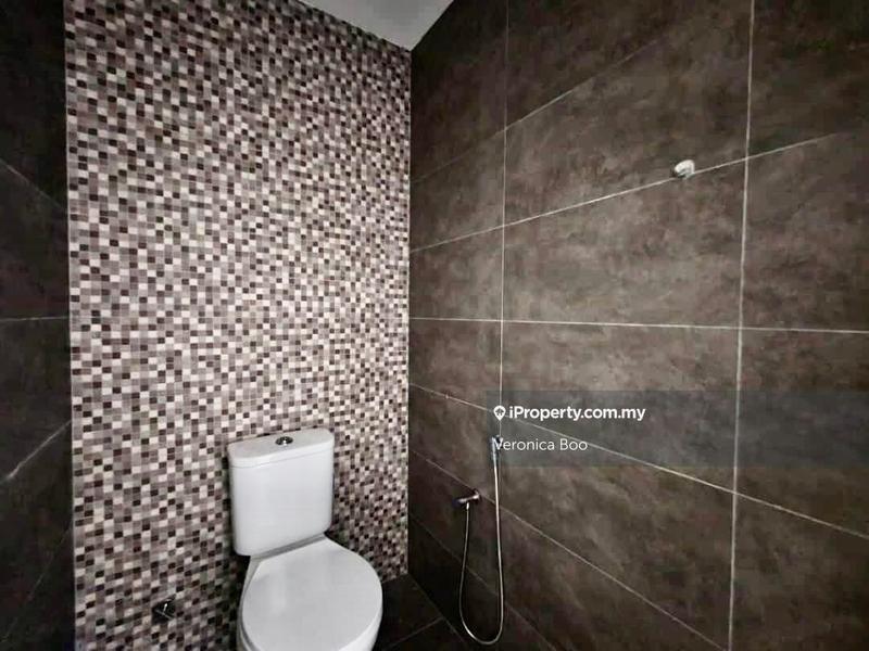 Rumah Teres 2-Tingkat untuk Dijual di Off Burmah Road, George Town oleh Veronica Boo - iProperty.com.my