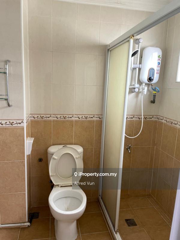 Condominium for Sale in Marina Court Resort Condominium by Alfred Vun - iProperty.com.my