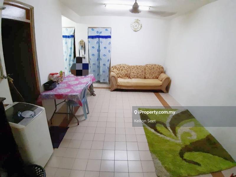 For Sale - Glen Court