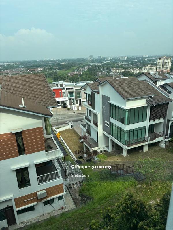 Rumah Berkembar untuk Dijual di Putra Heights, Subang Jaya oleh Stella Sum - iProperty.com.my