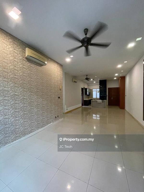 For Sale - Amaya Saujana