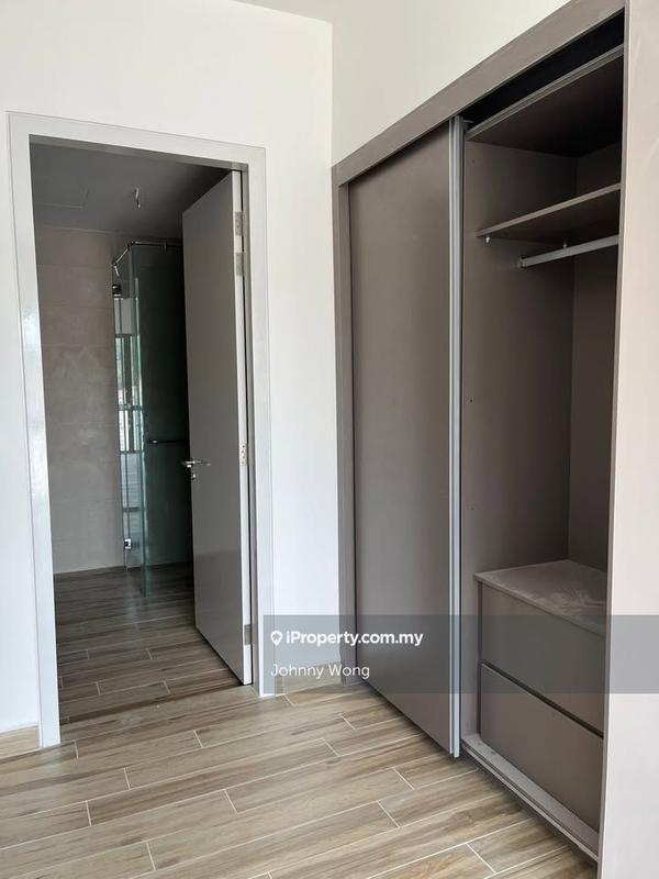 Service Residence for Sale in Hampton Height Damansara by Johnny Wong - iProperty.com.my