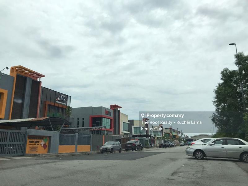 Semi-D Kilang untuk Dijual di Kajang, Selangor oleh Kenny Chin - iProperty.com.my