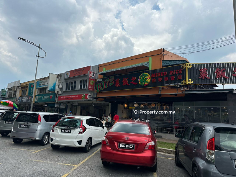 For Sale - 2 STOREY RARE UNIT ROi 4%,SEKSYEN 17