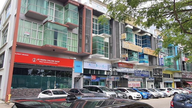 For Sale - DANGA UTAMA  3.5 STOREY SHOP JALAN PERTAMA 1 FRONTING MAIN ROAD NEAR SUTERA UTAMA SKUDAI