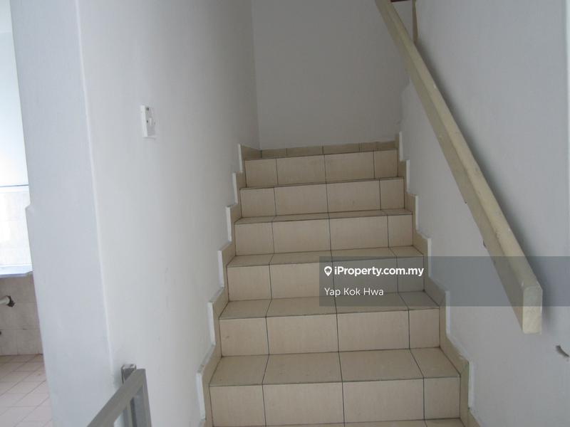 Rumah Berangkai 2 Tingkat untuk Dijual di Taman Puncak Jalil, Seri Kembangan oleh Yap Kok Hwa - iProperty.com.my