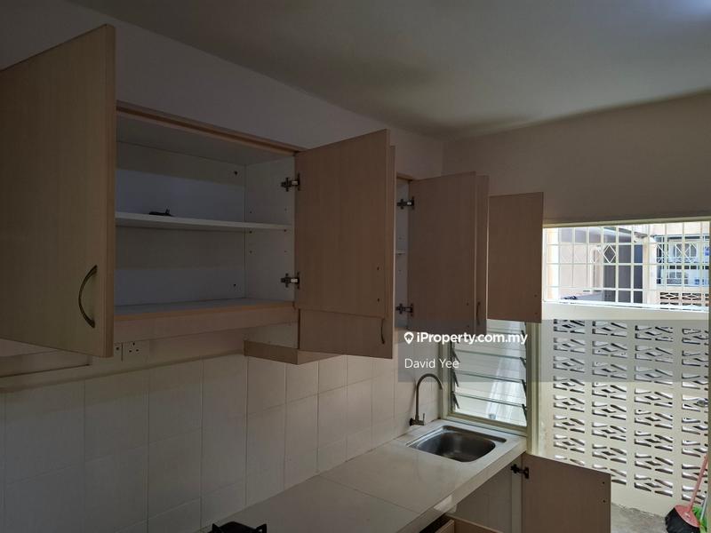 For Sale - Plaza Metro Prima