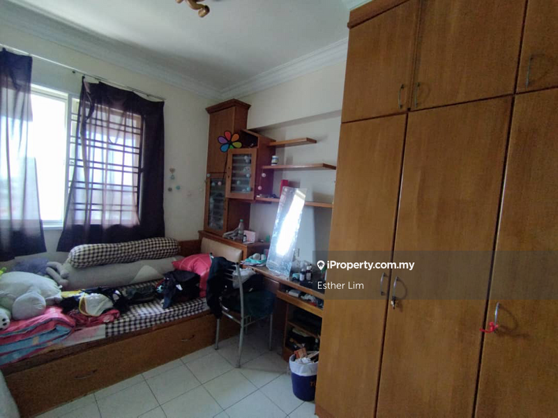 For Sale - Villa Emas