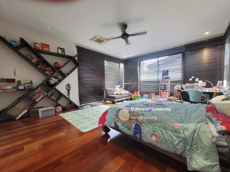 Bungalow House for Sale in Bukit Gita Bayu, Seri Kembangan by Venice Chong - iProperty.com.my