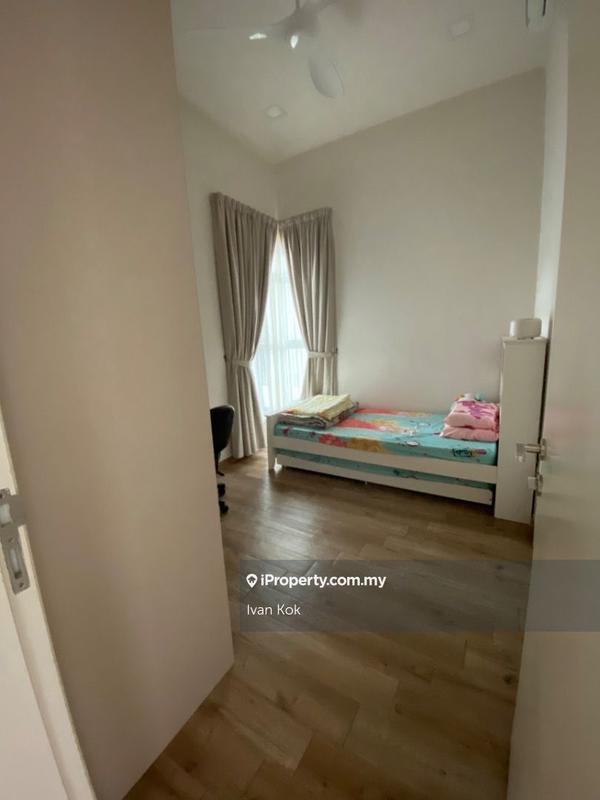 Kondominium untuk Dijual di Amaya Saujana oleh Ivan Kok - iProperty.com.my