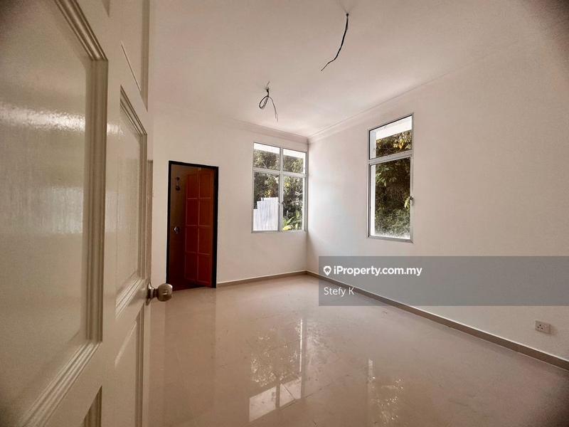 Semi-Detached House for Sale in Teluk Kumbar, Penang by Stefy K - iProperty.com.my