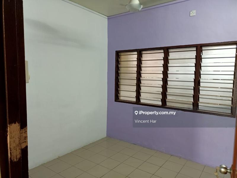 2-storey Terraced House for Sale in Taman Pegawai, Sitiawan by Vincent Har - iProperty.com.my