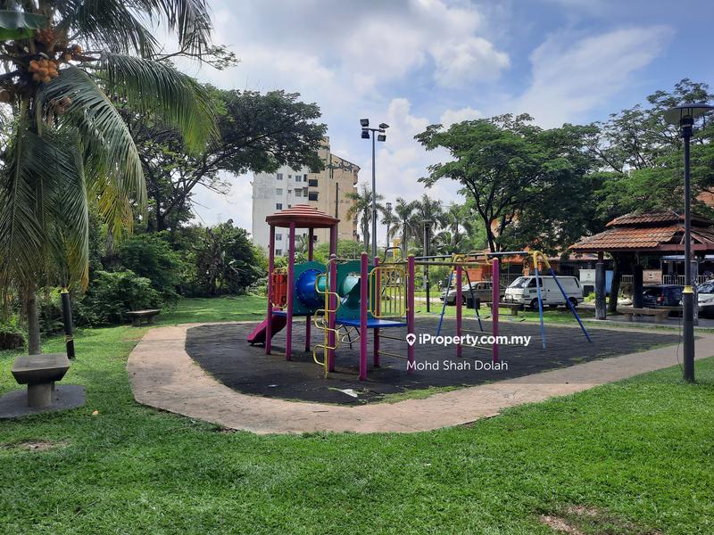 Rumah Bandar untuk Dijual di Taman Sinaran, Kajang oleh Mohd Shah Dolah - iProperty.com.my