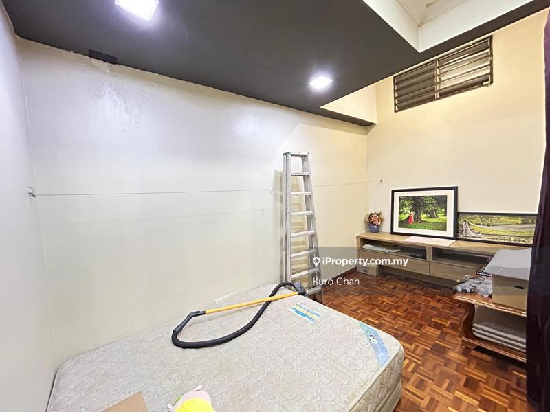 Rumah Teres 2-Tingkat untuk Dijual di Putra Heights, Subang Jaya oleh Kuro Chan - iProperty.com.my