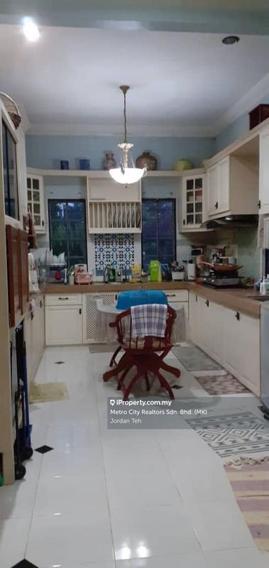Bungalow House for Sale in Seksyen 8, Kota Damansara by Jordan Teh - iProperty.com.my