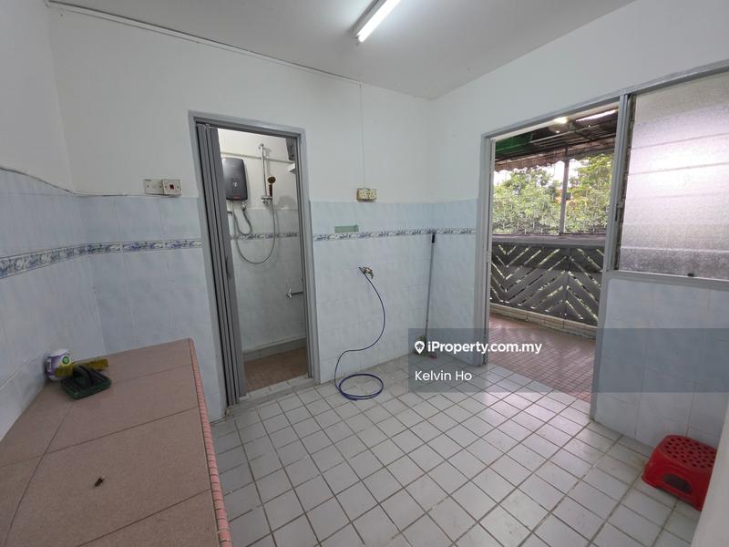 Apartment untuk Dijual di Bandar Baru Sentul oleh Kelvin Ho - Bathroom - iProperty.com.my