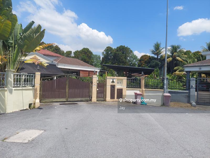 Rumah Berkembar untuk Dijual di Seksyen 8, Kota Damansara oleh Jay - iProperty.com.my
