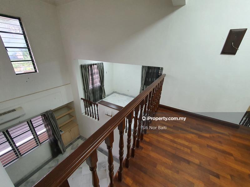 Rumah Bandar untuk Dijual di Ampang Hilir, Ampang oleh Siti Beeb - iProperty.com.my