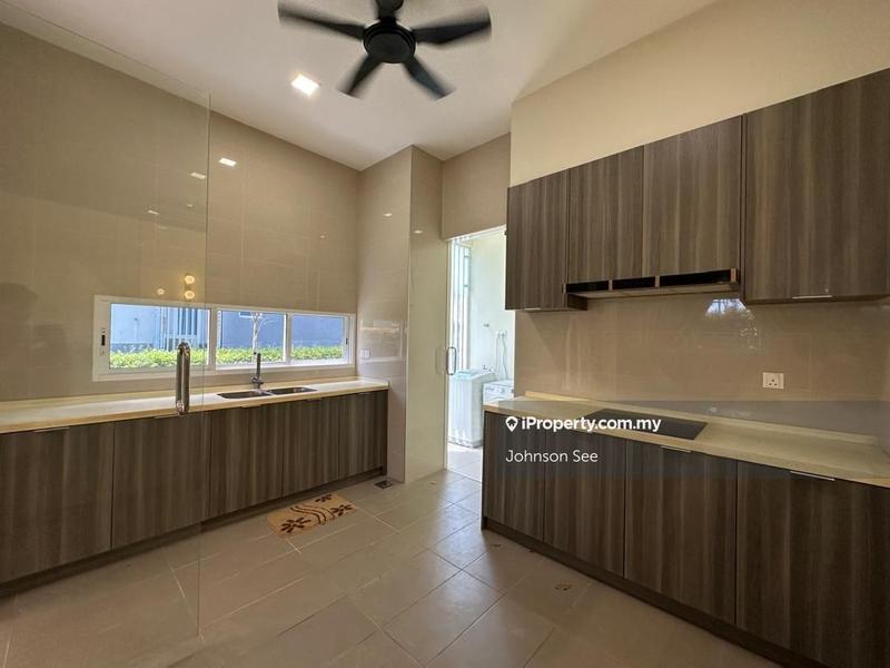 Bungalow House for Sale in Lakefront Villa, Cyberjaya by Johnson See - iProperty.com.my