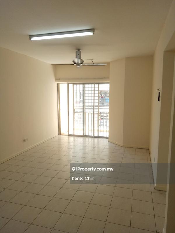 Condominium for Rent in Warisan City View by Kentc Chin - Living Room - iProperty.com.my
