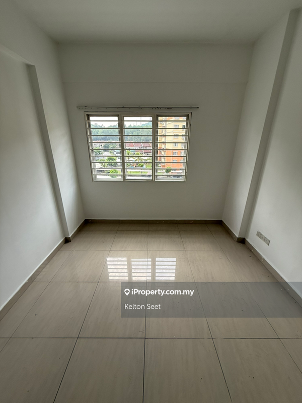 Apartment for Sale in Tiara Hatamas Apartment by Kelton Seet - iProperty.com.my