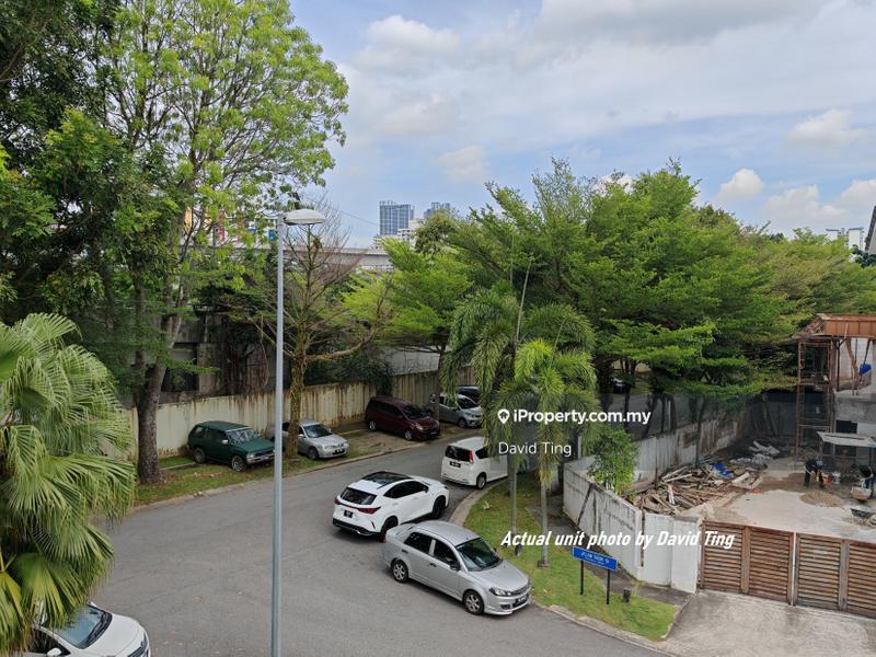 Rumah Berangkai 3 Tingkat untuk Dijual di Lake Fields, Sungai Besi oleh David Ting - iProperty.com.my