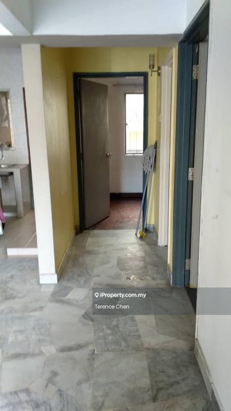 Apartment for Sale in Subang Ville Ehsan by Terence Chen - Corridor - iProperty.com.my