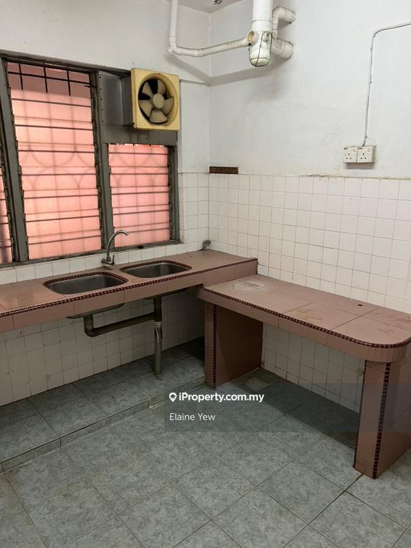Rumah Pangsa untuk Dijual di Taman Batu Permai oleh Elaine Yew - iProperty.com.my