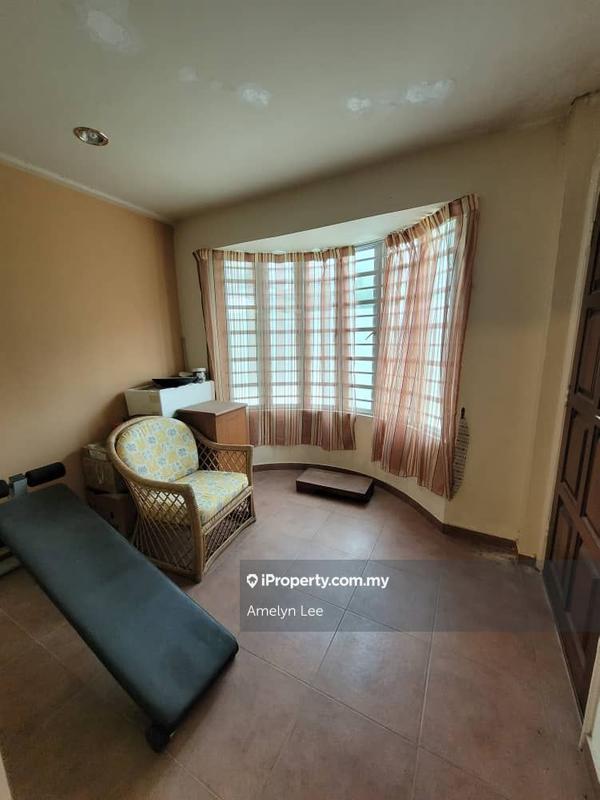 Rumah Berkembar untuk Dijual di Simpang Pulai, Perak oleh Amelyn Lee - iProperty.com.my