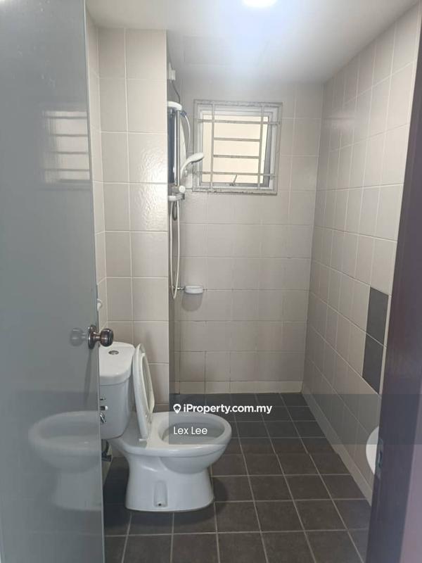 Apartment for Rent in Seri Baiduri by Lex Lee - Bathroom - iProperty.com.my
