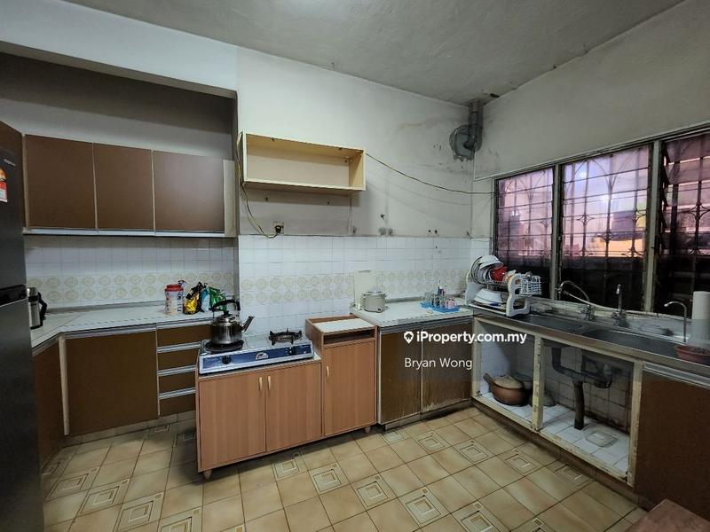 Rumah Berkembar untuk Dijual di Damansara Jaya, Petaling Jaya oleh Bryan Wong - iProperty.com.my