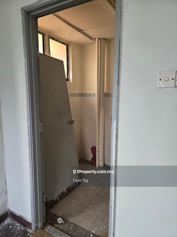 For Sale - Desa Gembira