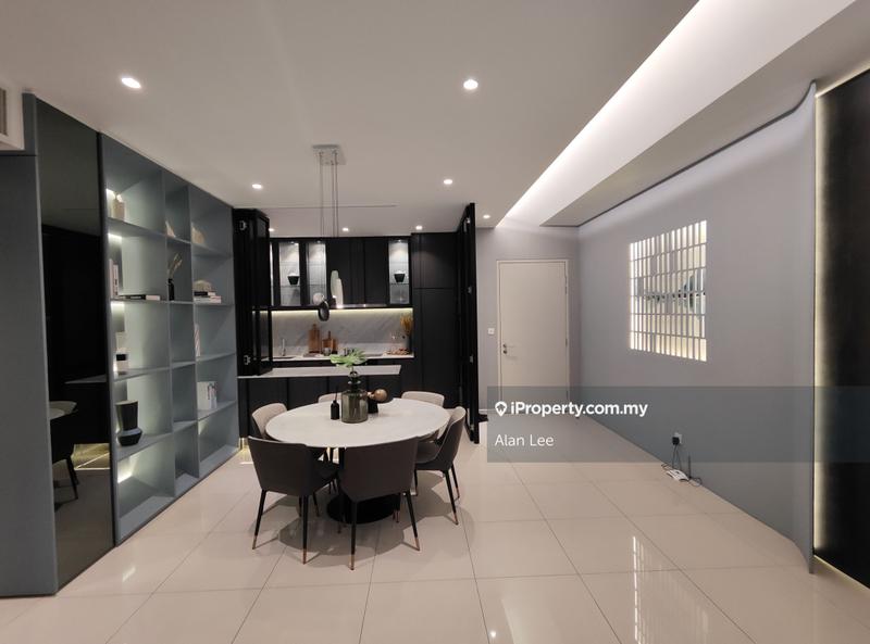 For Sale - Emerald 9