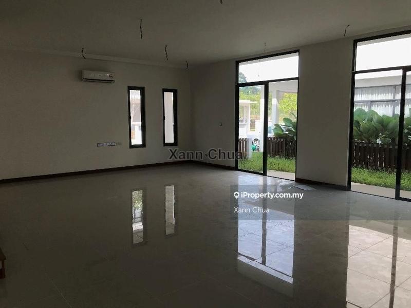 Rumah Berkembar untuk Dijual di SUNWAY EASTWOOD, Equine Park, Seri Kembangan oleh Xann Chua - iProperty.com.my