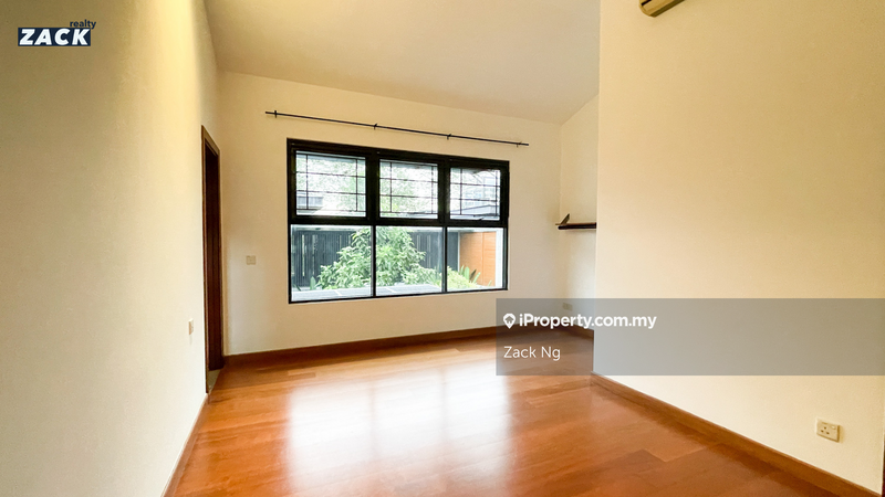 Bungalow House for Sale in Lakeview Resort Saujana, Saujana by Zack Ng - iProperty.com.my