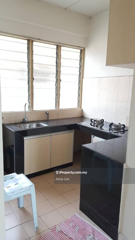 For Rent - Gugusan Mawar