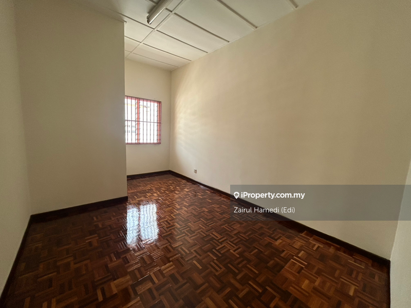 Rumah Teres 2-Tingkat untuk Dijual di Subang Bestari, Shah Alam oleh Zairul Hamedi (Edi) - iProperty.com.my