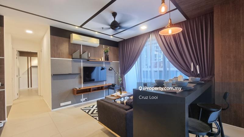 For Rent - Arcoris SOHO